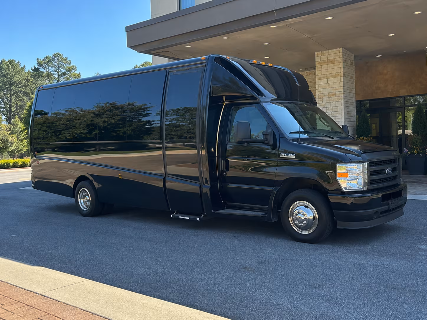 philadelphia corporate shuttle bus rentals