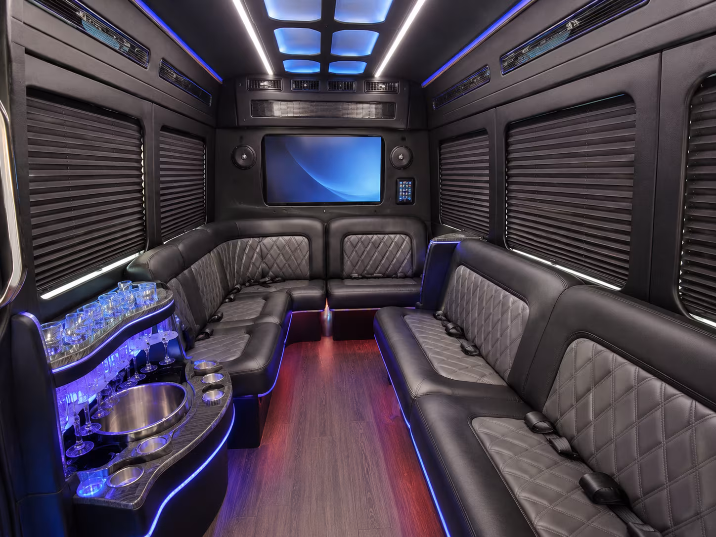 reading 18 passenger party bus
