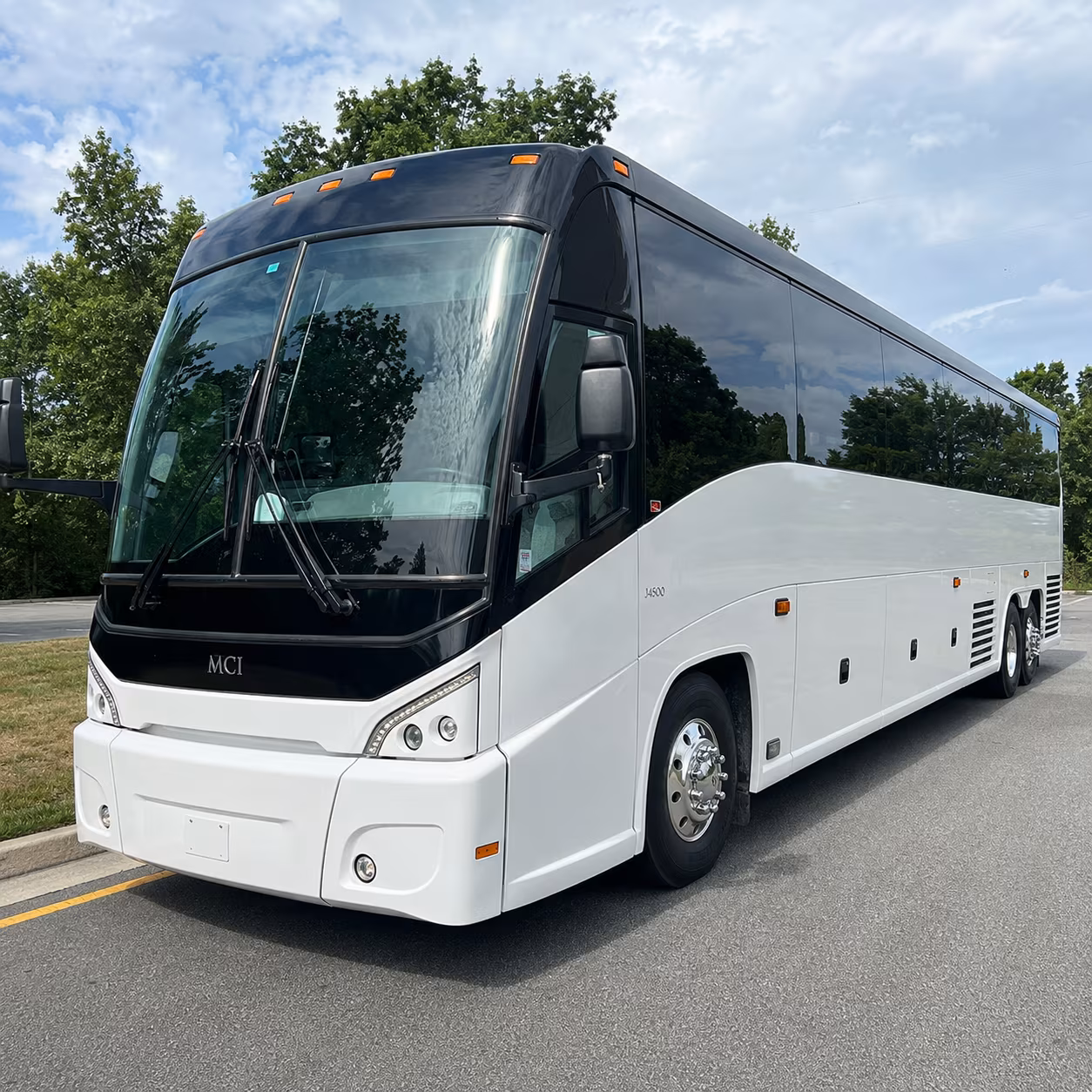 readingcharterbuscompany com makes it possible to compare reading airport buses any time any day